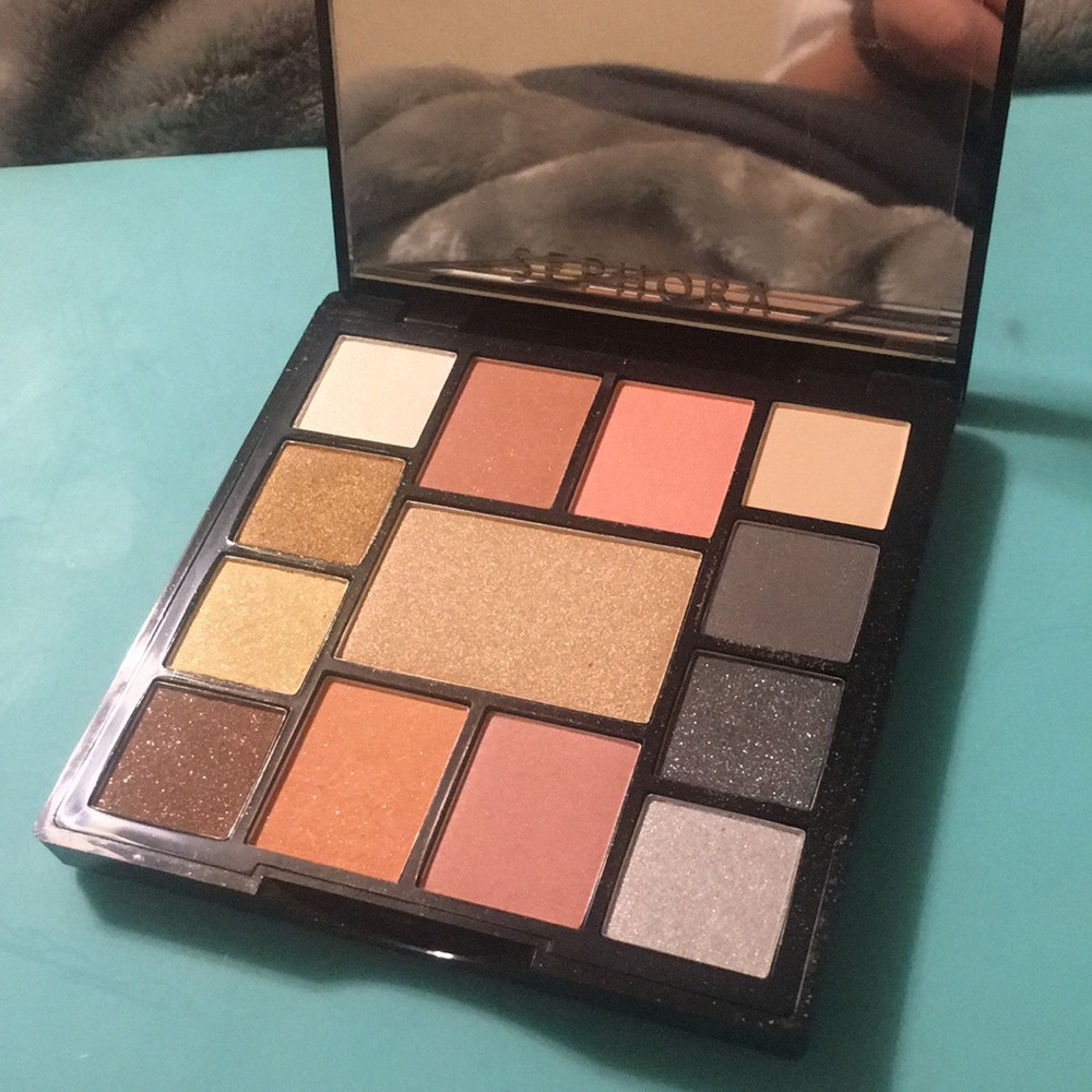 Sephora gold and silver eye and face palette. NWT